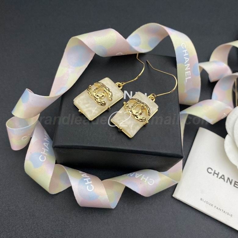 Chanel Earrings 1668